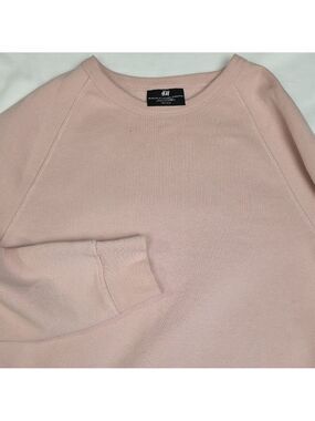 H&M  Soft Pink Crewneck Sweater Used